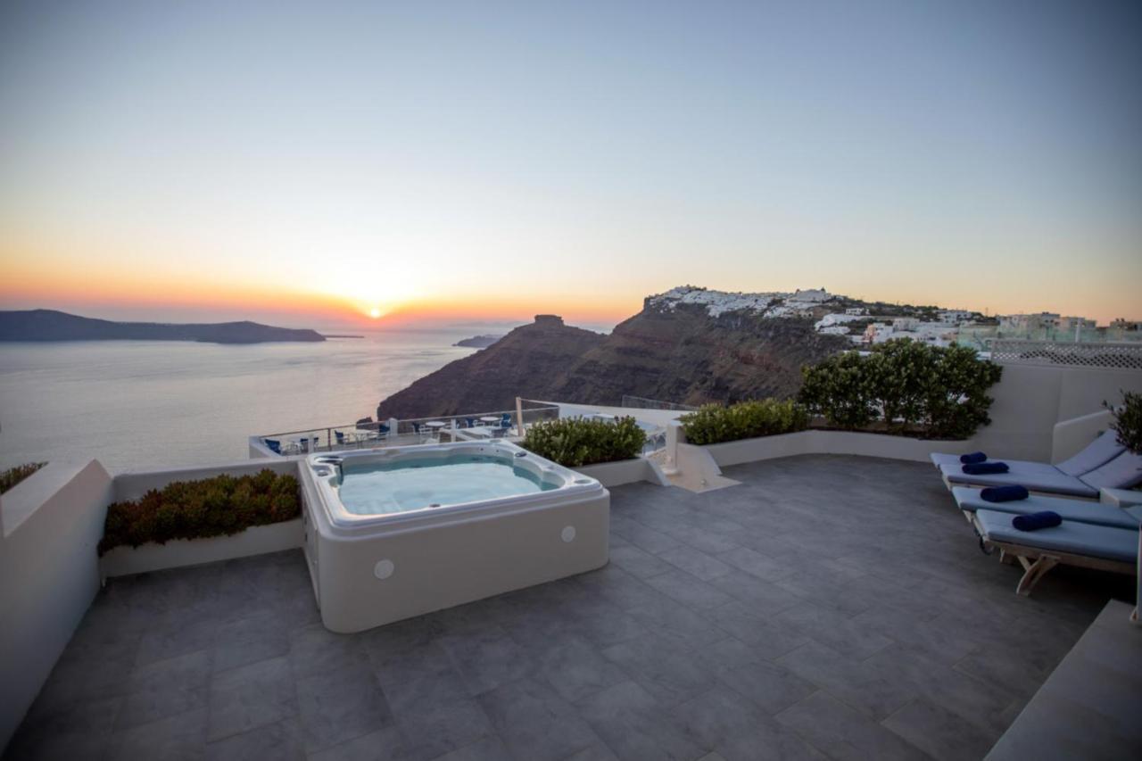 Sunset View Villa Santorini - With Outdoor Jacuzzi Фиростефани Екстериор снимка